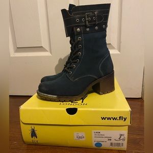 Fly London Lask Boots 💙